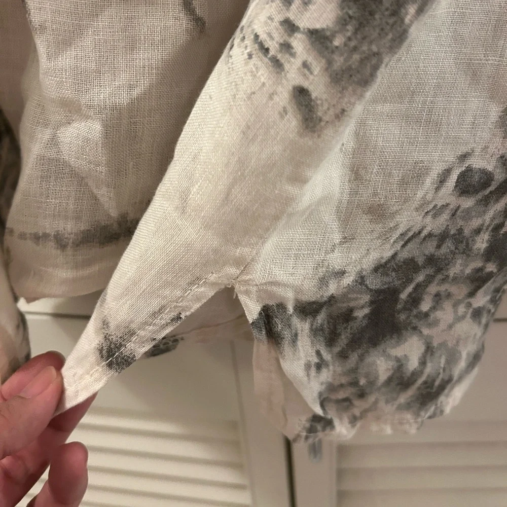 Bellaumbra Linen Abstract Print Top - S - Picture 4 of 4